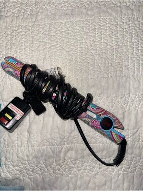 Chi flat iron with extra long cord